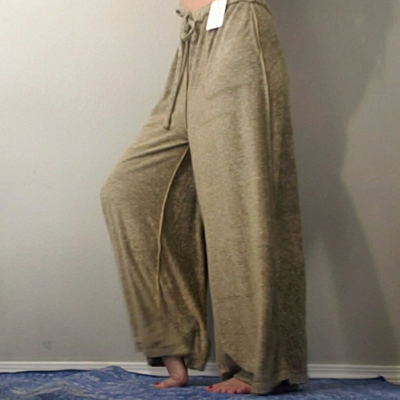 Free People NWT OVERSIZED XS Make It Maxi Wide Leg - Picture 2 of 4